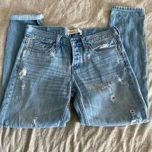 A&F boyfriend straight jean